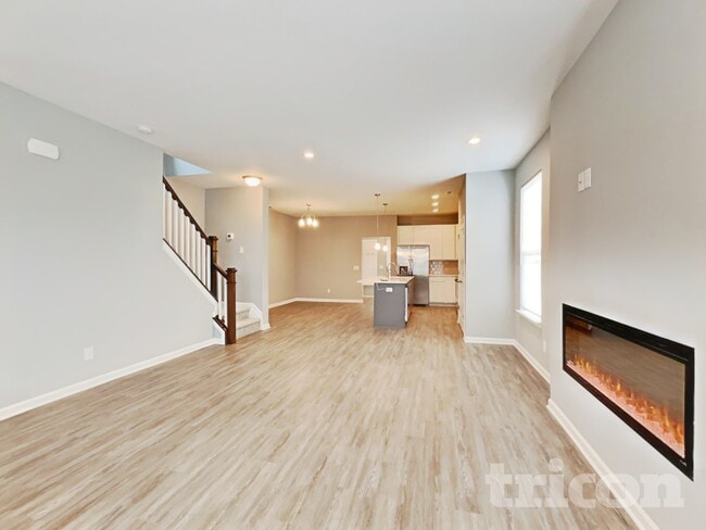 Photo - 303 Thomas Point Dr