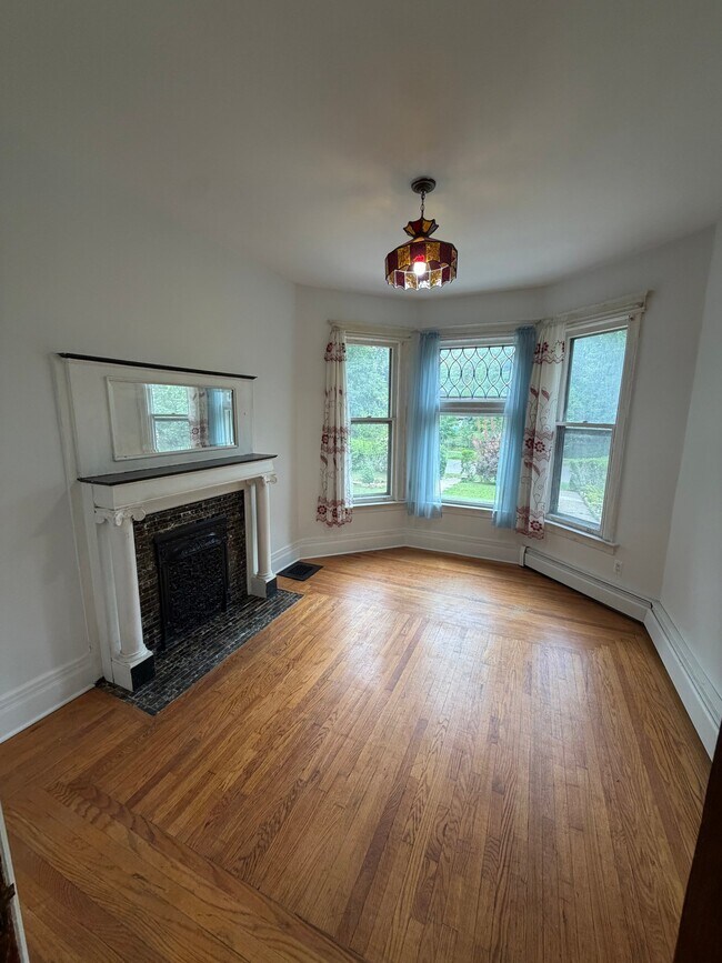 Photo - 1492 Vinewood St