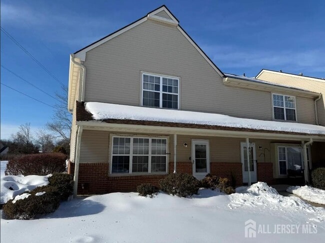 Building Photo - 942 Thomas Ave