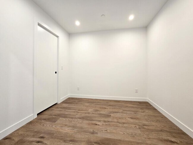 Photo - 1.0 bedroom in Calgary Alberta T2N 5G5 Unité 428