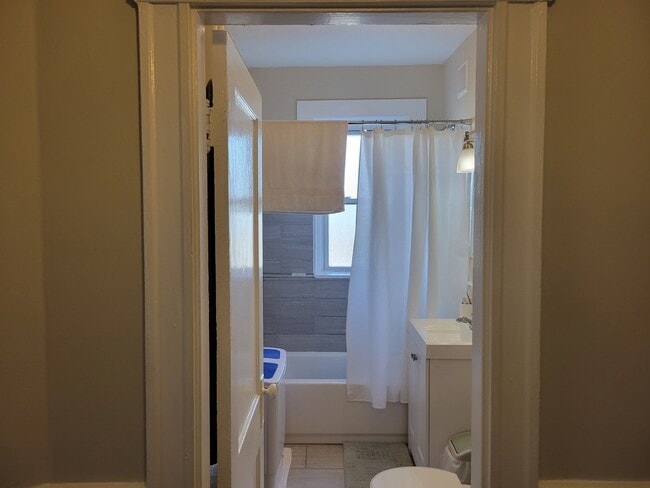 Photo - 17 Symphony Rd