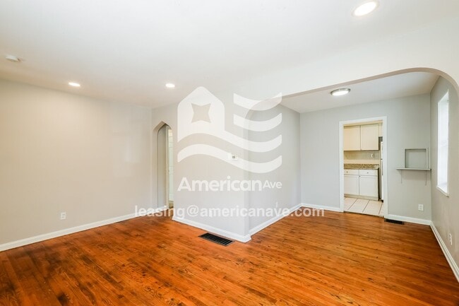 Photo - 3089 Worthington Ave