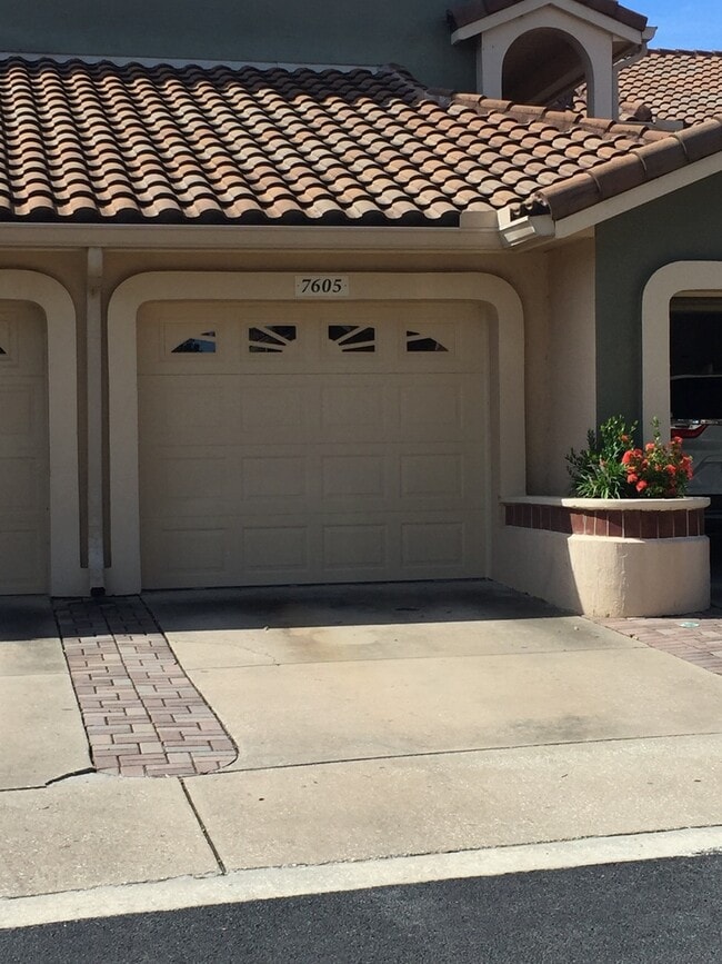 Photo - 7605SBD(100) Unit 7605 SBD