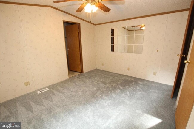 Photo - 22927 Cypress Dr