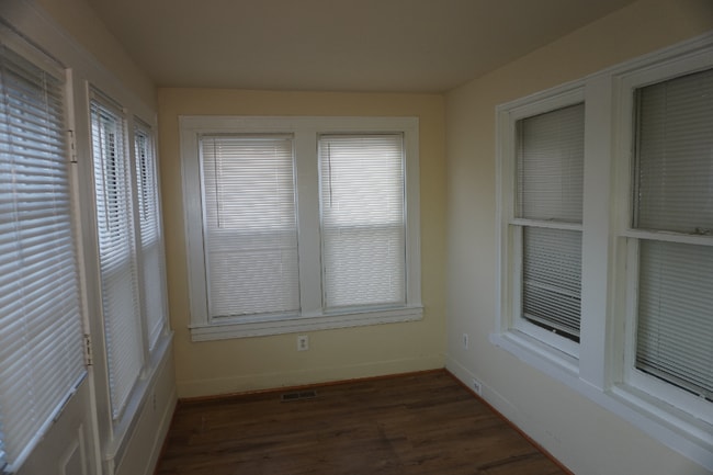 Photo - 217 Center St