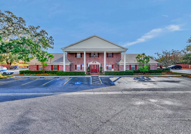 Leasing Office - Carlton Arms North