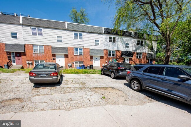 Photo - 330 Hermitage St Unit 2