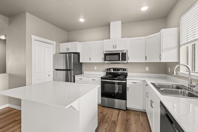 Oak Grove Estates