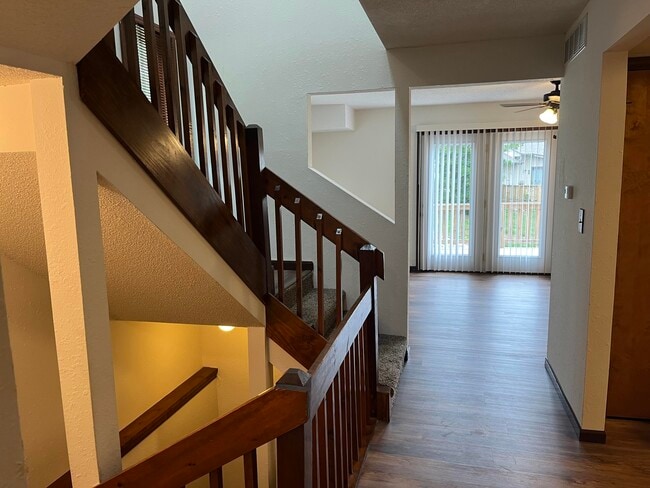 Photo - 447 Foxfire Dr
