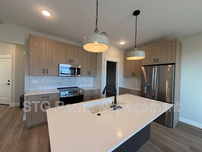 Building Photo - 608 Hemsworth Ln
