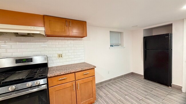 Photo - 11 E 37th St Unidad 3