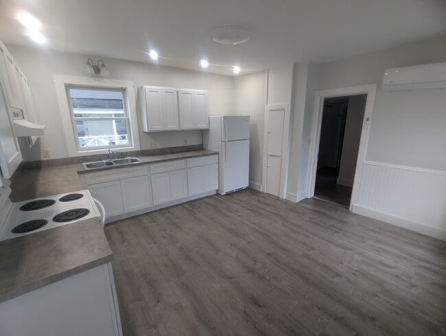 Photo - 201 Division St Unit 201