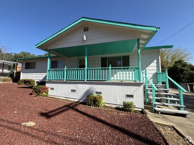 Building Photo - 2847 Moulton Dr Rental