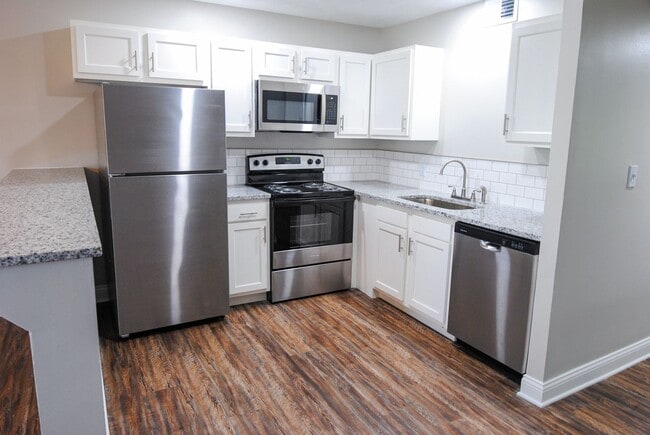 Photo - Landing at Tates Creek