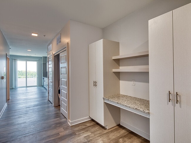 Entryway and desk space