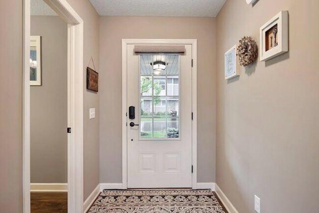 Photo - 3223 Red Oak Trl