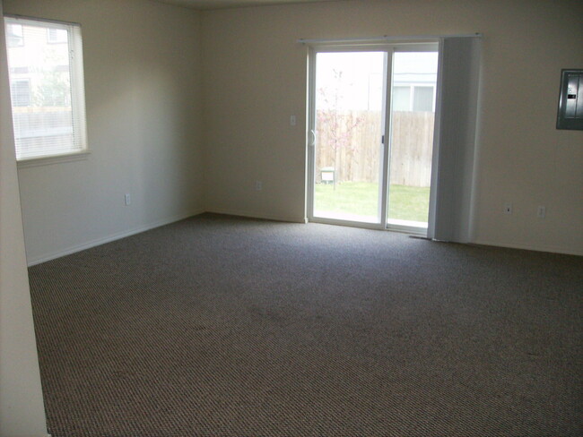 Photo - 1709 W Fern Dr Unit 1709 W Fern Dr  C