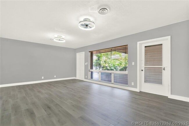 Photo - 2864 NE 32nd St Unit 7