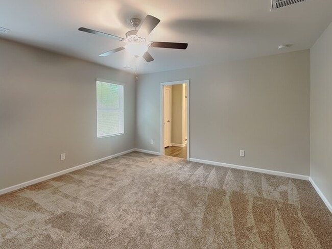 Photo - 733 Point Andrews Dr SW