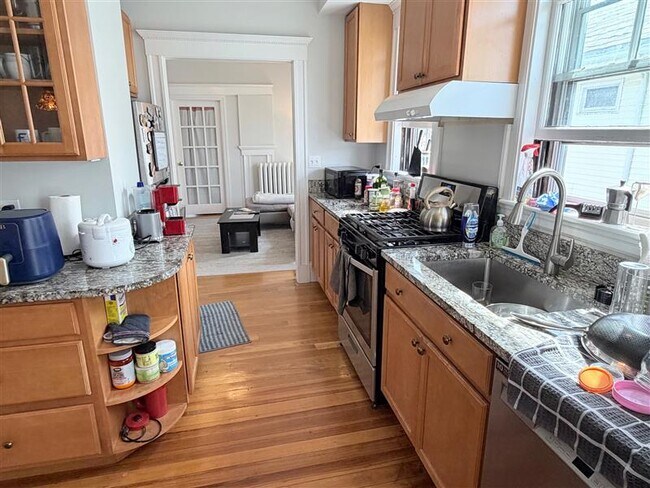 Photo - 34 Leonard St