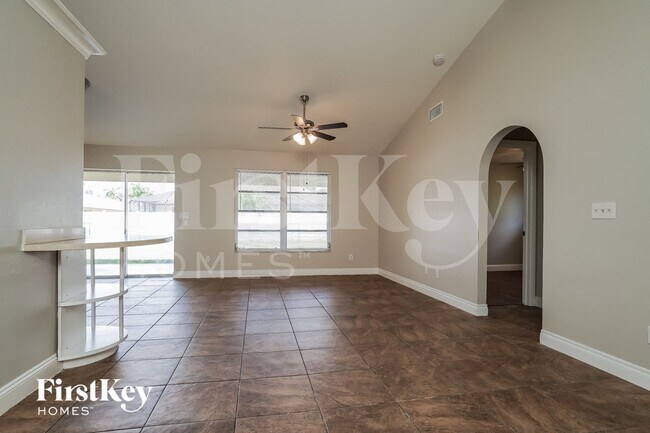Photo - 807 SW 3rd Ave