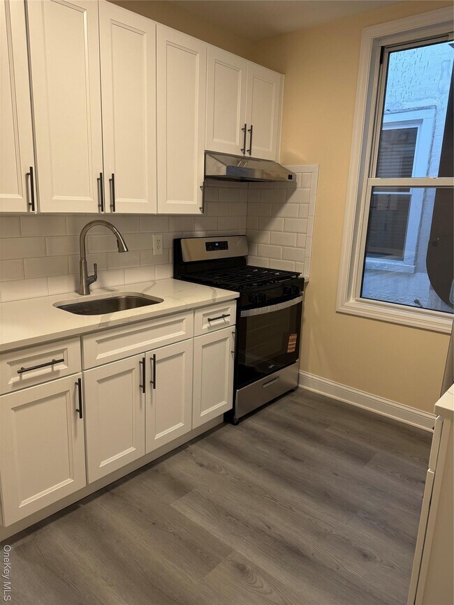 Photo - 106-17 Metropolitan Ave