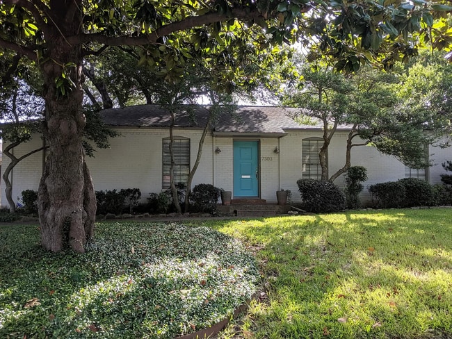 Building Photo - Charming and well-maintained home in the highly desirable Lakewood area of Dallas!