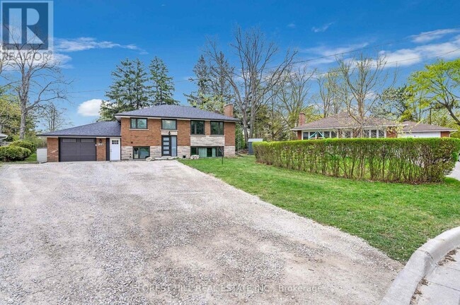 Photo - 135 Ashbrook Ct