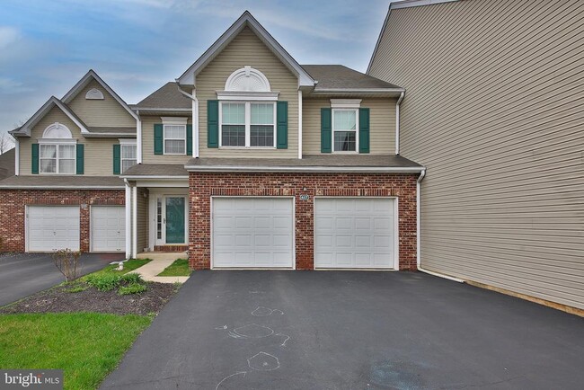 Photo - 617 Merrill Ct Townhome