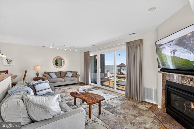 Photo - 1401 Harbour Cove