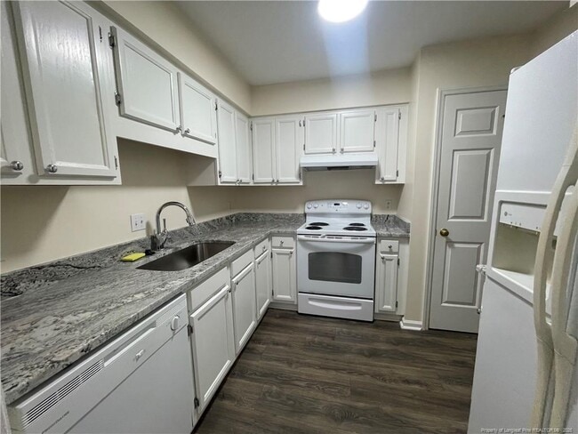 Photo - 2059 Trexler Ct