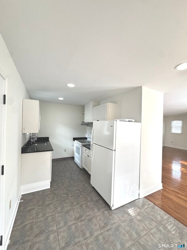 93 New Canaan Ave Unidad 1A