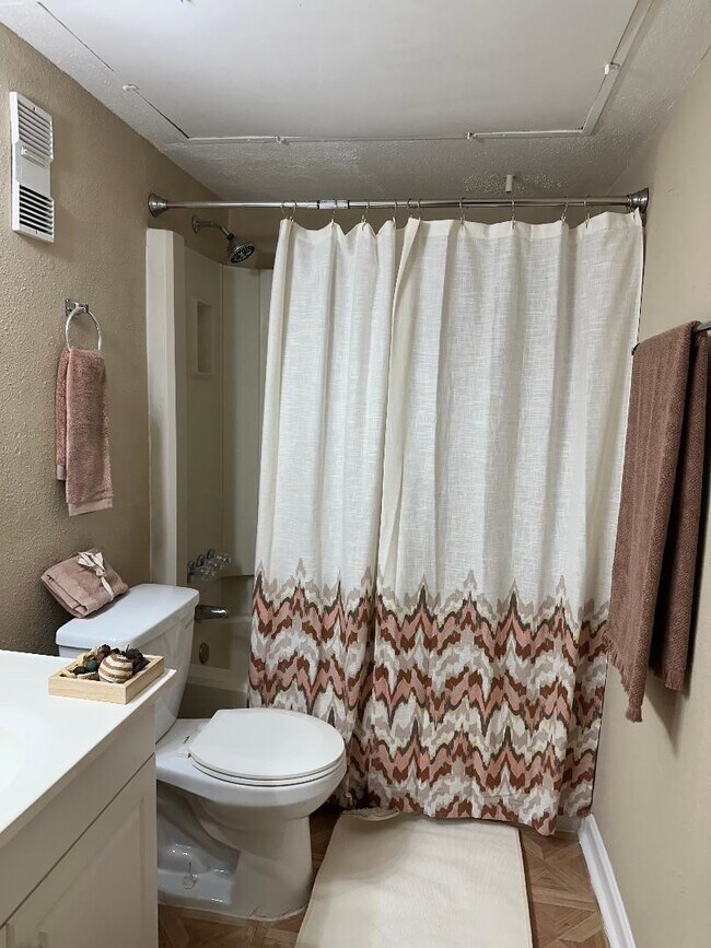 Photo - 12955 Woodforest Blvd Unidad 47