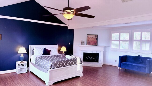 Building Photo - 1802 Potomac Dr Unit C