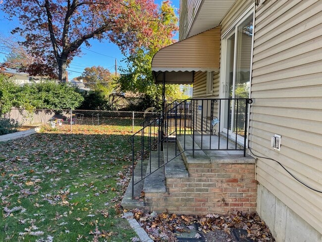 Photo - 1336 K St Unit 2nd Floor