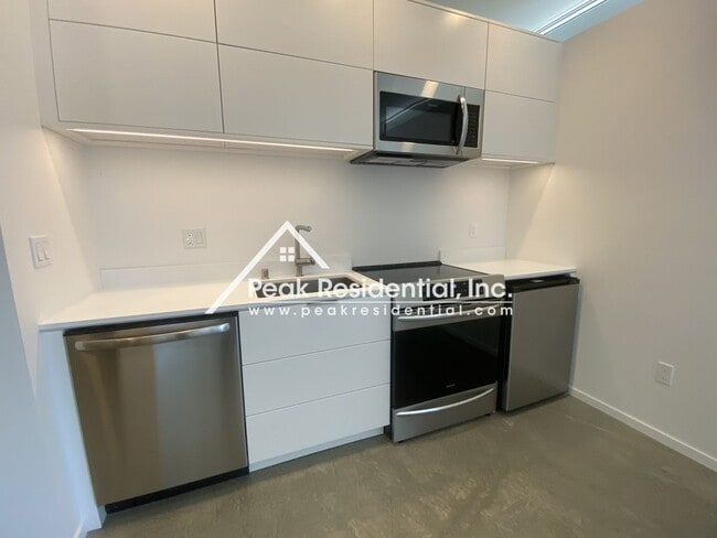 Photo - Binnen2437 Unidad #101 Lower