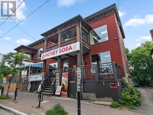 Photo - 824 Somerset St W Unit B