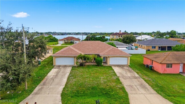 Photo - 516-518 SE 5th Pl