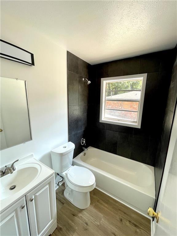 Photo - 2914 Skyland Dr NE