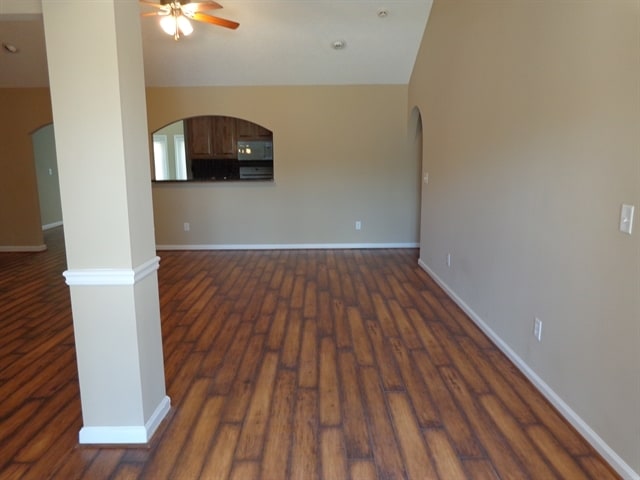 Photo - 2075 Reserve Pky