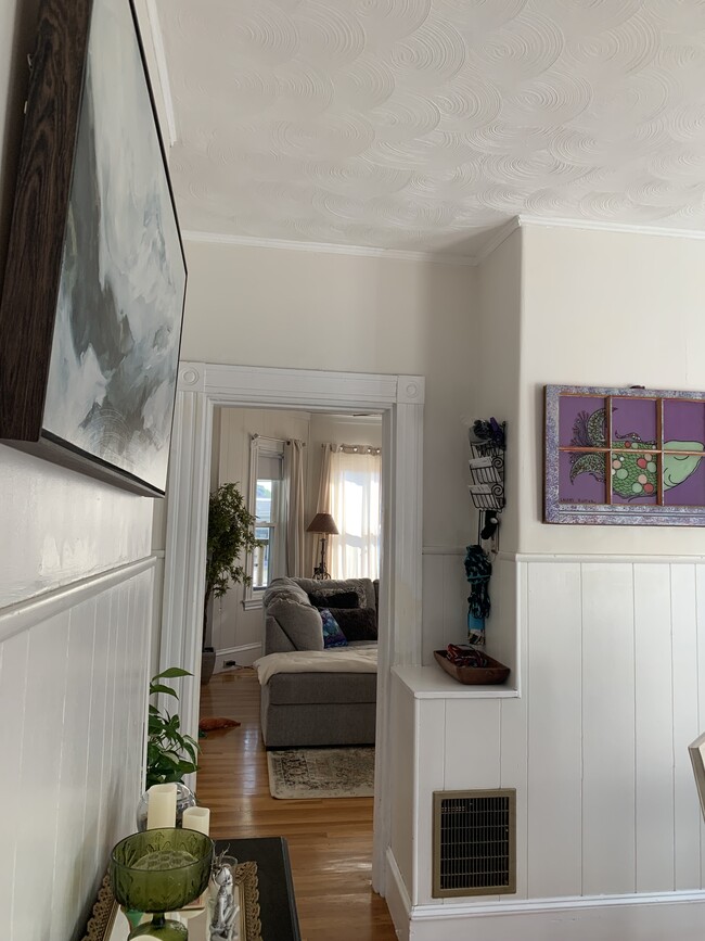 Building Photo - 20 Dearborn St Unit 1