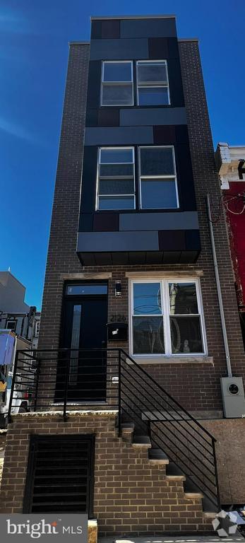 Building Photo - 2126 N Darien St Rental