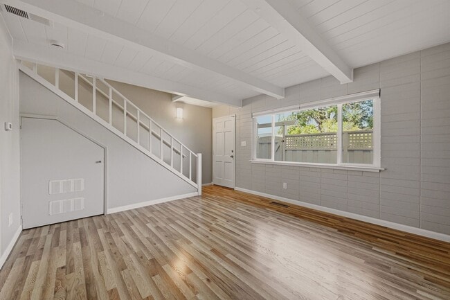 Photo - 1141-1161 Oak Avenue Unit 1157