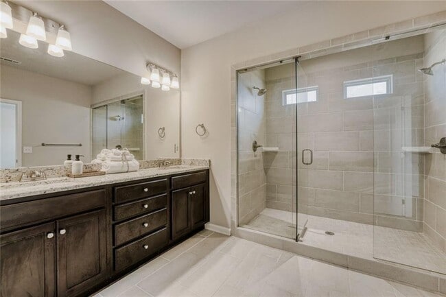 2527 Pearl Rdg Trce