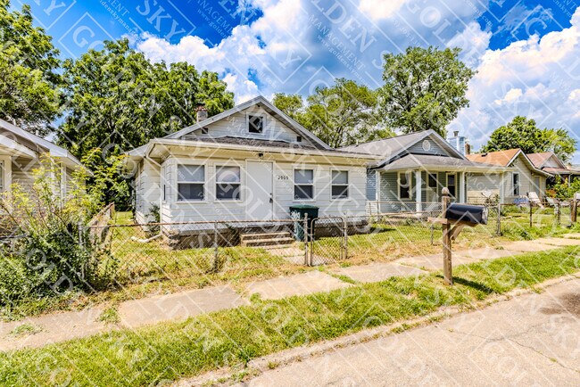 Photo - 2909 S Franklin St Casa