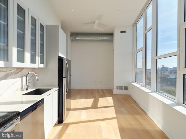 Photo - 900 N 9th St Unit G