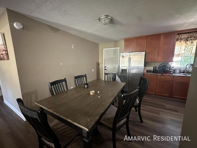 Photo - 3514 Golfview Rd Unit 1