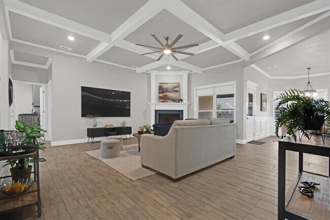 Photo - 5404 Black Horse