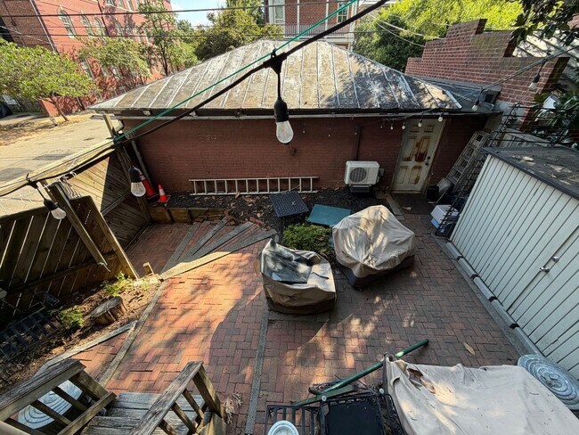 Photo - 2301 W Grace St Unidad Apt 03