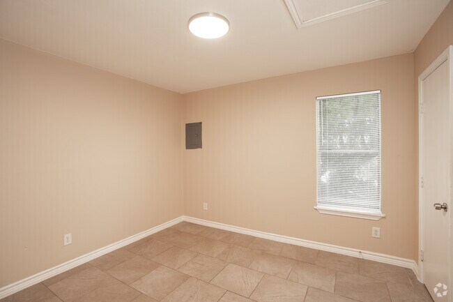 2BR, 1BA - 625SF - Bedroom